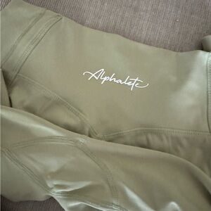 EUC Sage Green Alphalete Pulse Kinetic Leggings Size Medium M